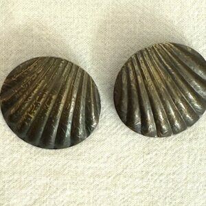 Bronze Ribbed Disk Fashion Earrings